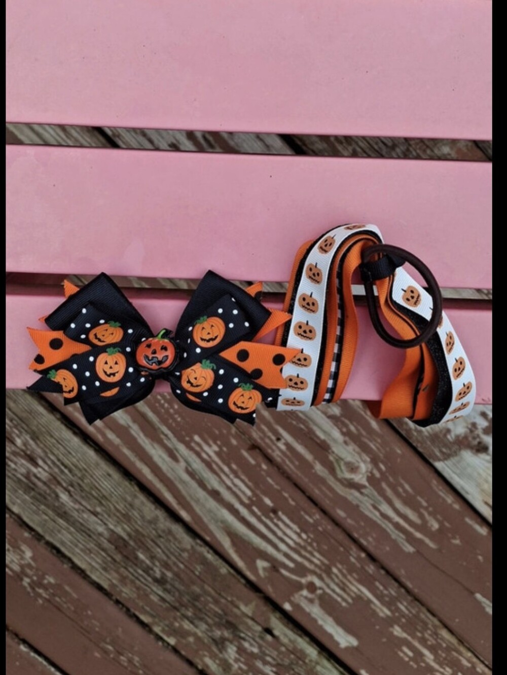 Girls' Halloween hair bow and ribbon ponytail band